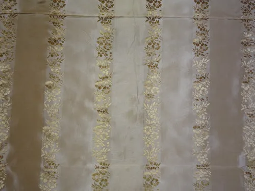 silk taffeta jacquard~shades of gold / brown 54&quot;